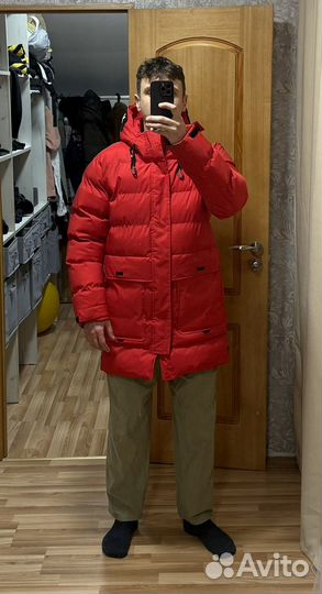 Красный пуховик day by day