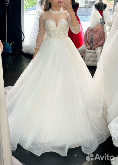 Свадебное платье