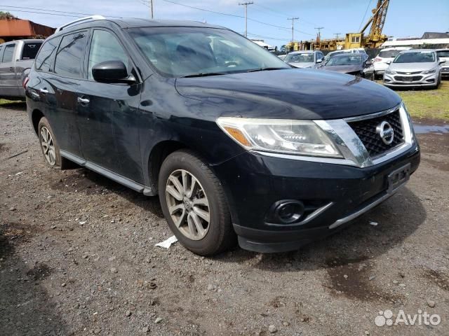 В разборе Nissan Pathfinder 2016