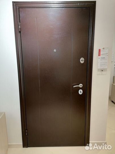 Дверь входная Delta