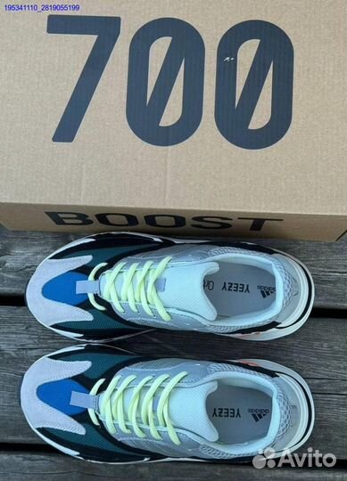 Кроссовки Adidas yeezy boost 700