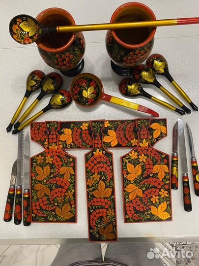 Набор посуды хохлома