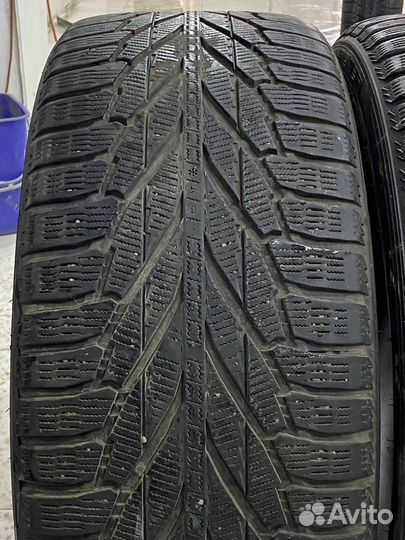 Nokian Tyres Hakkapeliitta R2 SUV 265/40 R21 105R