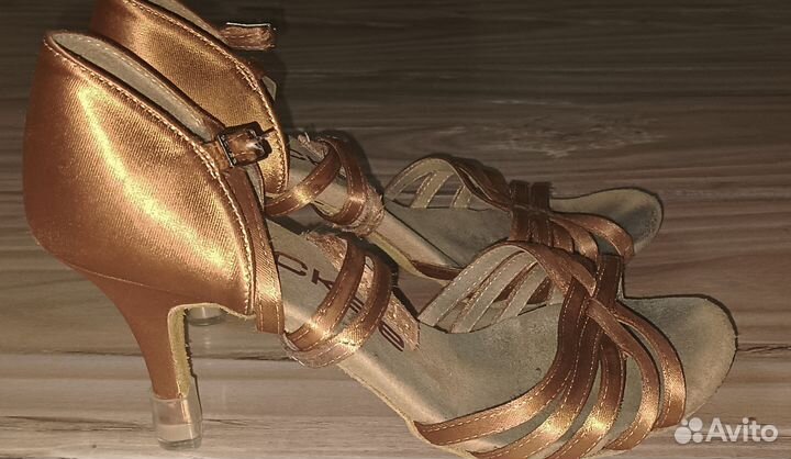 Туфли женские для бальных танцев