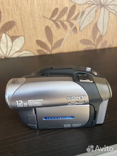 Видеокамера sony handycam