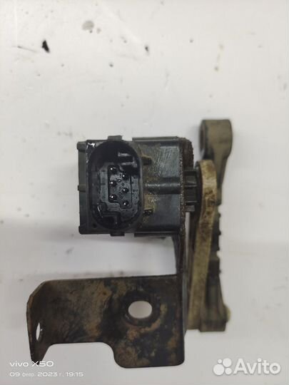 Датчик регулировки дорож. просвета Freelander 2 20