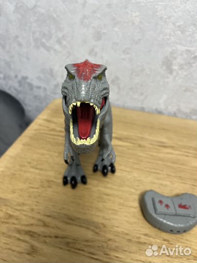 Динозавр Ти-Рекс Mighty Megasaur