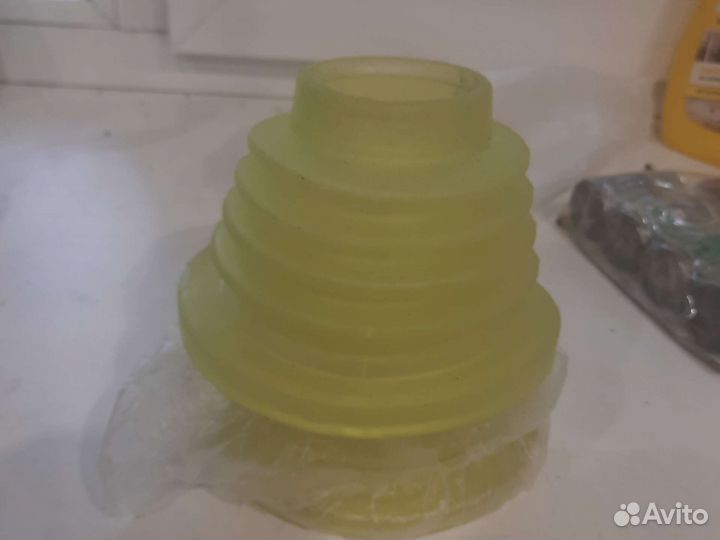 Пыльник полуоси луаз а так же много запчастей