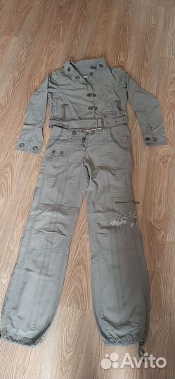 Женские вещи пакетом (брюки, костюмы)