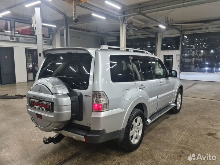 Mitsubishi Pajero 3.8 AT, 2008, 287 850 км