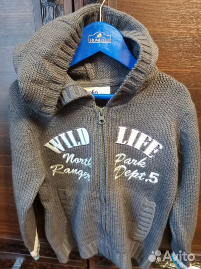 Джемпер-кофта на молнии для мальчика новая р. 98