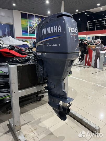 Лодочный мотор Ямаха 100 л. с, 4 тактный