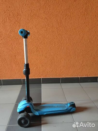 Самокат детский трехколесный