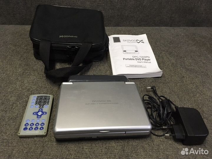 Портативный dvd проигрыватель Daewoo DPC-7200PD