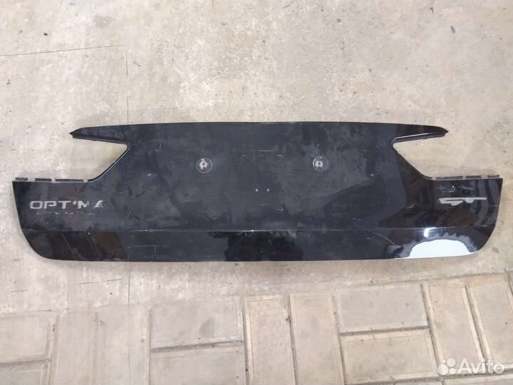 Накладка крышки багажника Optima GT