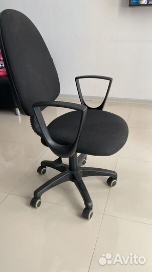 Компьютерное кресло
