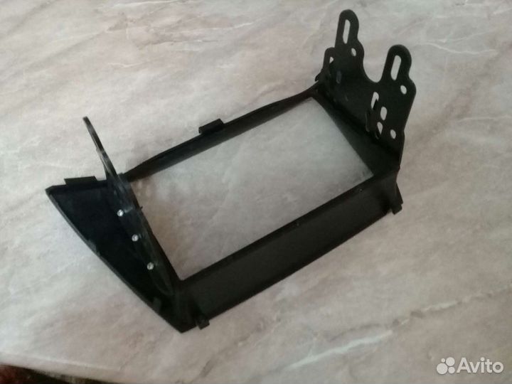 Переходная рамка для 2DIN магнитолы на hyundai IX3