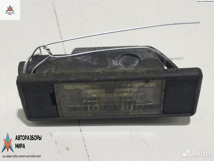 Подсветка номера Peugeot 406 рест. 2000 008224