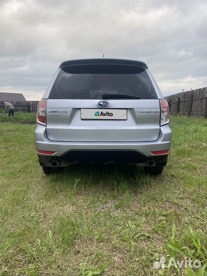 Subaru Forester, 2011