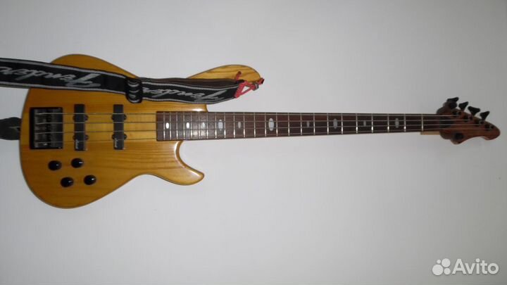 Бас гитара aria PRO2