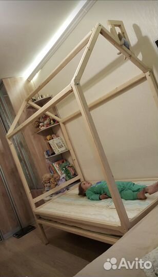 Детская кровать домик бу