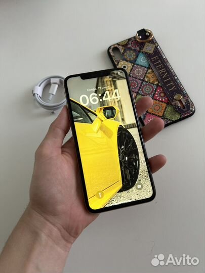 iPhone xs max 64 gb акб-84% sim