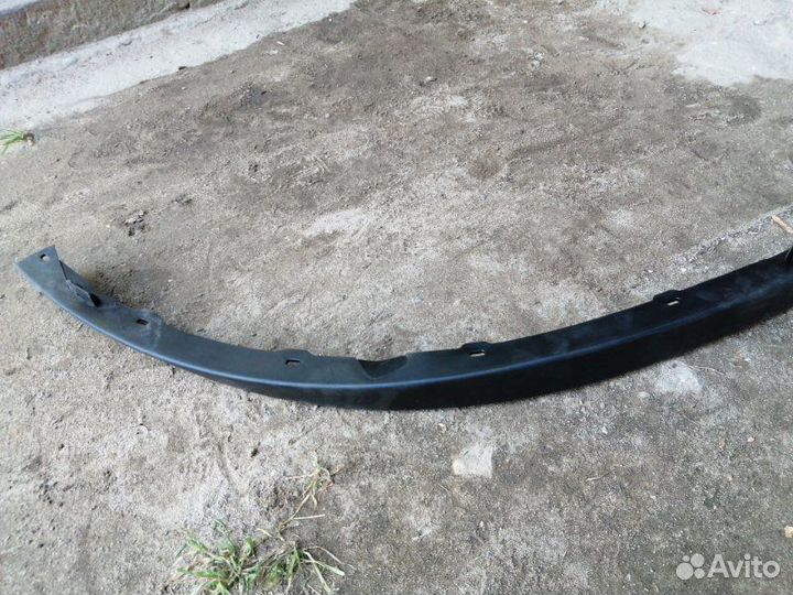 Спойлер (юбка) бампера передний Renault Sandero
