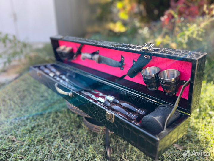 Шашлычный набор № 3 / красный велюр