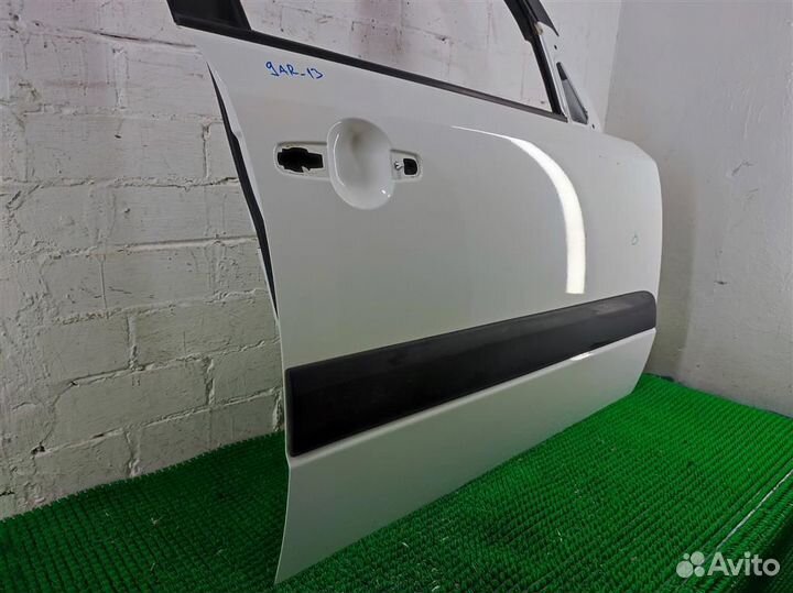 Дверь передняя правая Suzuki SX4 2008