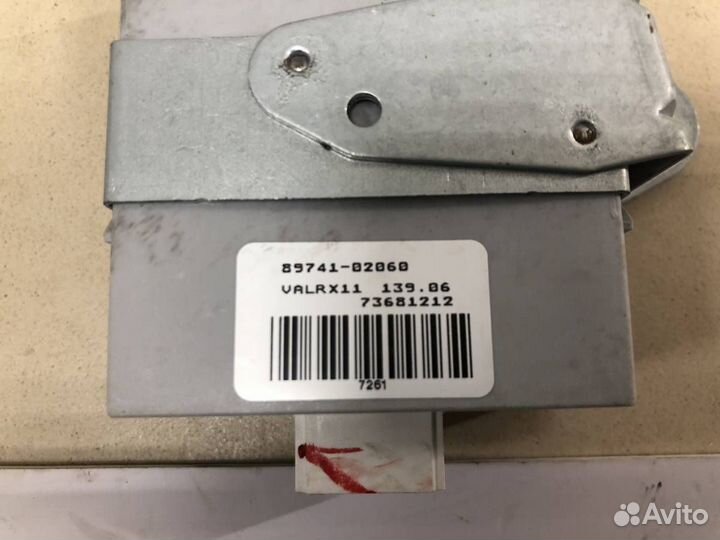 Блок управления центральным замком Toyota Corolla