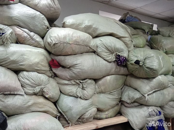 Отдадим вещи б/у, в связи с закрытием магазина