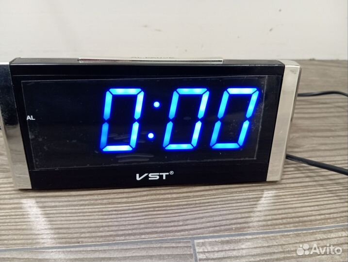 Часы электронные