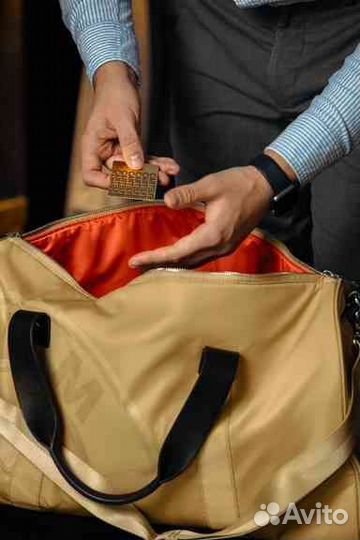 Металлическая банковская карта