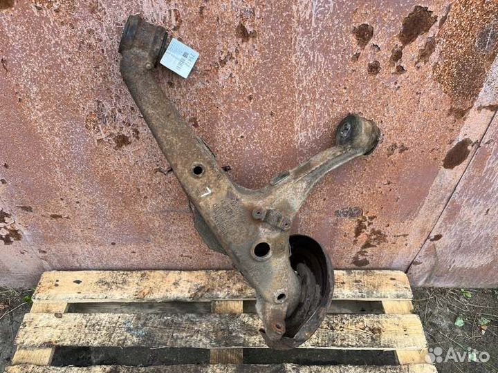 Рычаг задний левый Volkswagen Transporter T5 2009