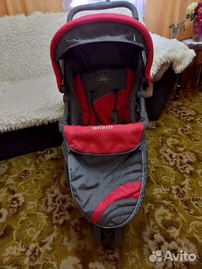 Прогулочная коляска