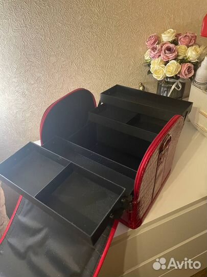 Чемодан/кейс для косметики