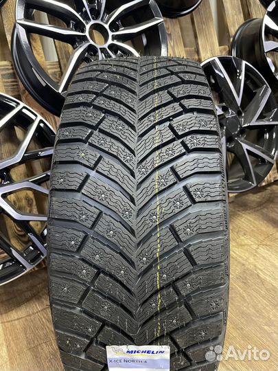 Michelin X-Ice North 4 SUV 225/60 R18 104H