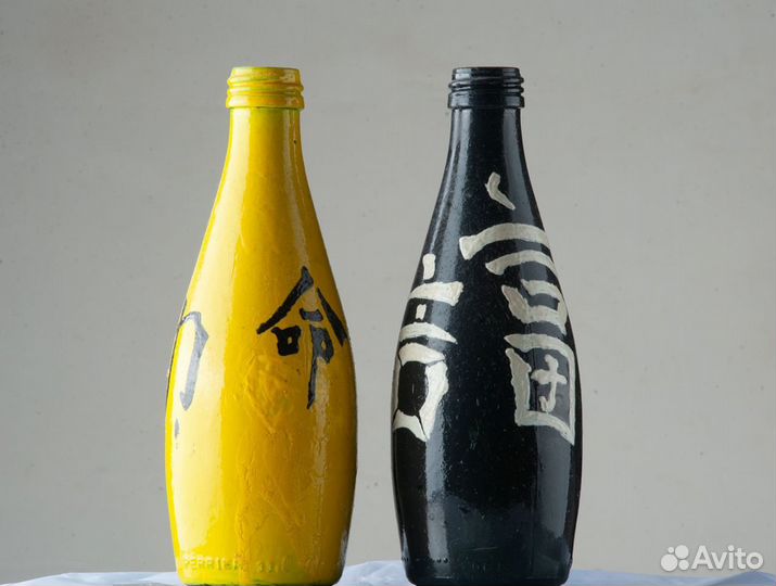 Декорированные бутылки иероглифы