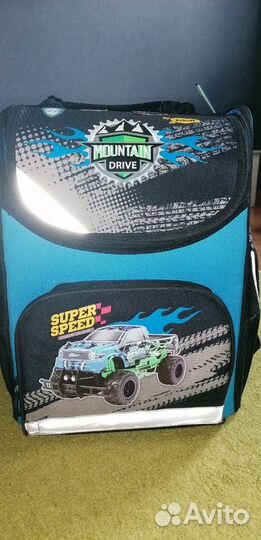 Школьный рюкзак