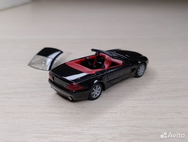 A26.1) Mercedes-Benz SL500 (R230) 2001–2011 Cabrio