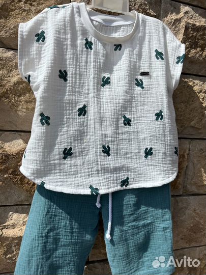 Костюм из муслина новый