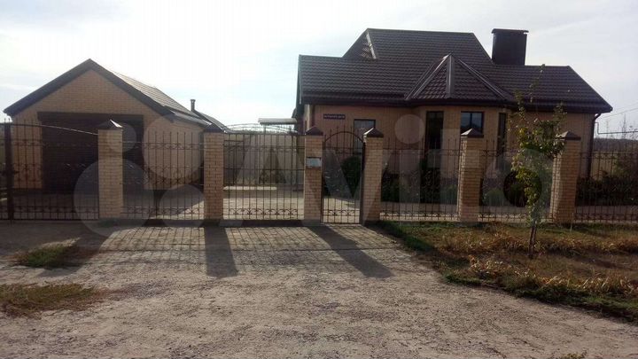 Дом 260 м² на участке 18 сот.