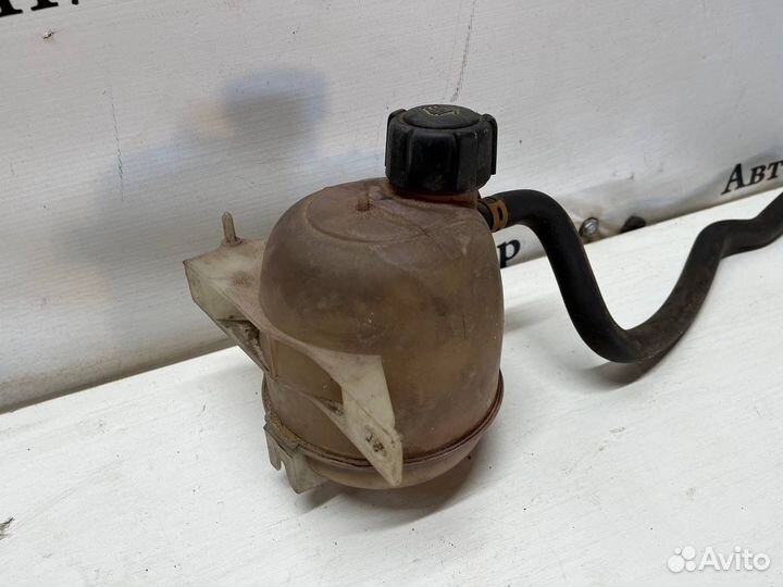 Расширительный бачок Renault Sumbol