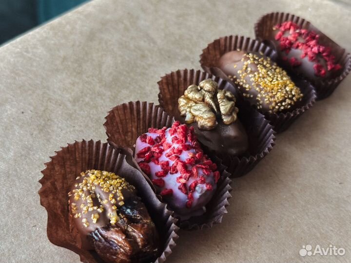 Финики в шоколаде
