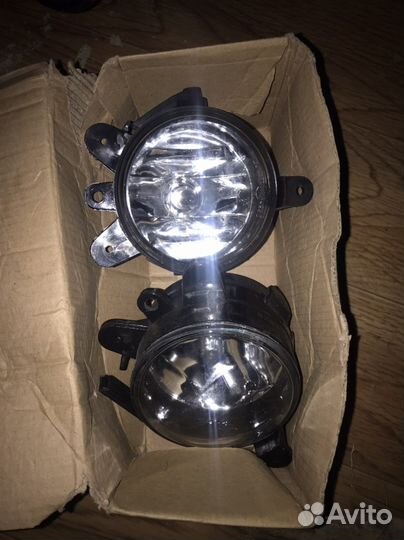 Продам противотуманные фары Приора
