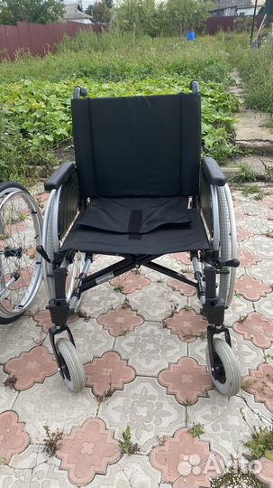 Инвалидная коляска