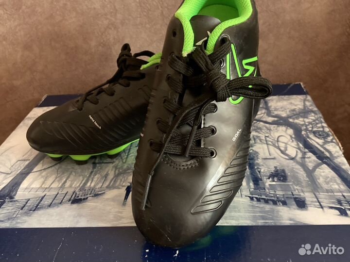 Бутсы новые