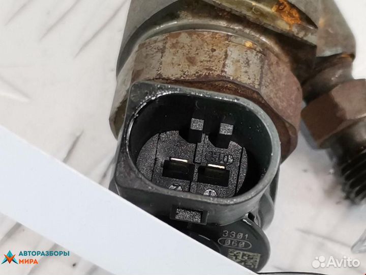 Форсунка BMW 1 E81/E82/E87/E88 2007 13537798446