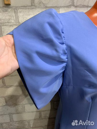 Платье нарядное 48