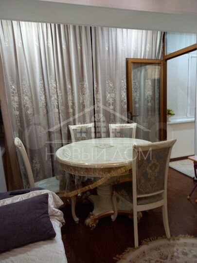 3-к. квартира, 79 м², 3/9 эт.